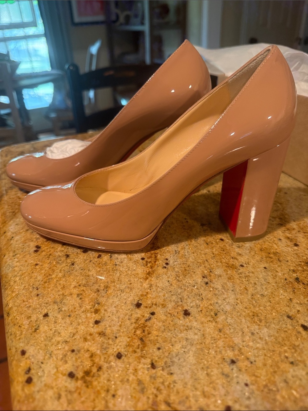 Never worn Louboutin 7.5 nude heels - Picture 6 of 8